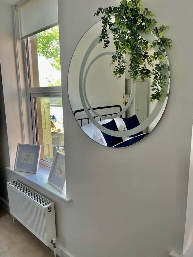 Seaview Flat With Balcony, Spacious 2 Bedroom Worthing Esterno foto