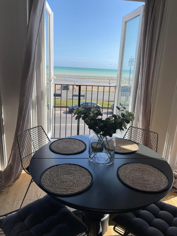 Seaview Flat With Balcony, Spacious 2 Bedroom Worthing Esterno foto