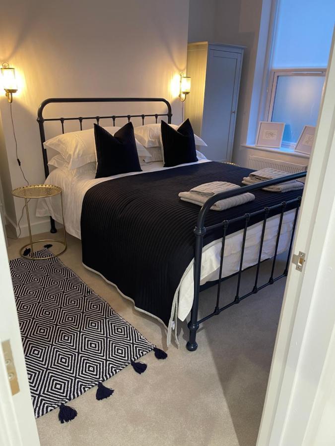 Seaview Flat With Balcony, Spacious 2 Bedroom Worthing Esterno foto