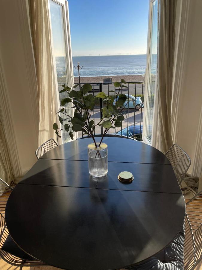 Seaview Flat With Balcony, Spacious 2 Bedroom Worthing Esterno foto
